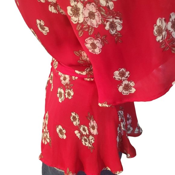 CUPCAKES & CASHMERE TIPTON Floral Cherry Blossom Blouse Top Peplum Hem Size S - Picture 3 of 12